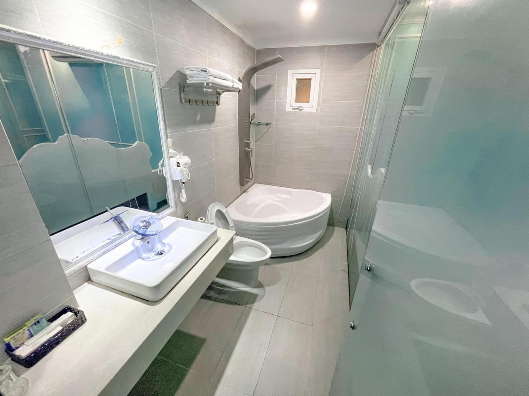 Khai Hung Hotel Binh Chanh TP. Hồ Chí Minh Ngoại thất bức ảnh